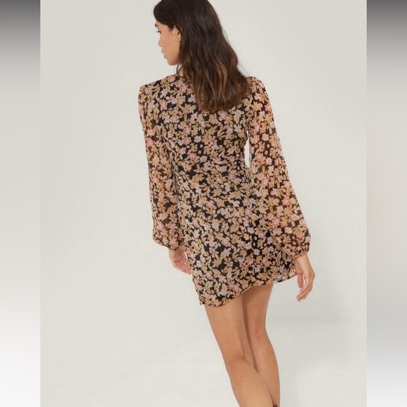 Nasty GAL Floral Chiffon Print V Neck Mini Party Evening Tea Dress Sz US8 Cute - Picture 8 of 16